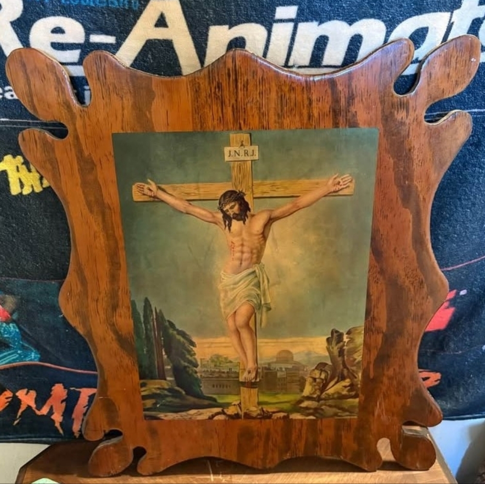 Vintage 70s/80s 23 x 21 Wood Glazed Jesus On Cross Wall Hanging Plaque